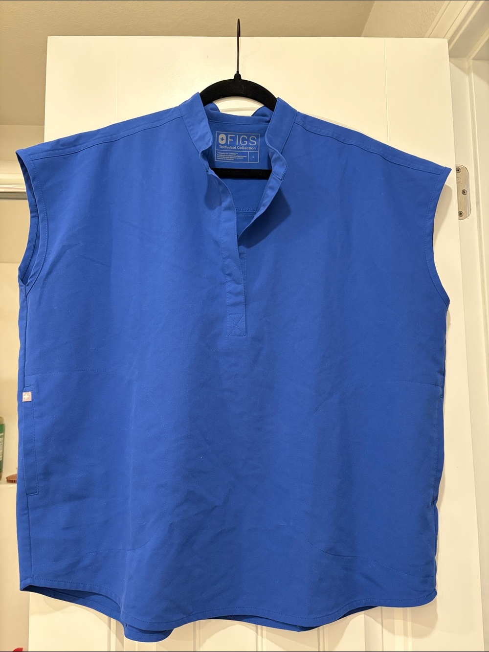 FIGS Women’s Rafaela Top Size Large - Winning Blue